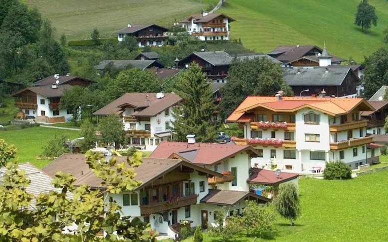 Walchenhof Hotel Mayrhofen Bagian luar foto